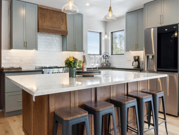 Luxury Peak 8 Ski in ski out 6 bedroom in the heart of Breck!